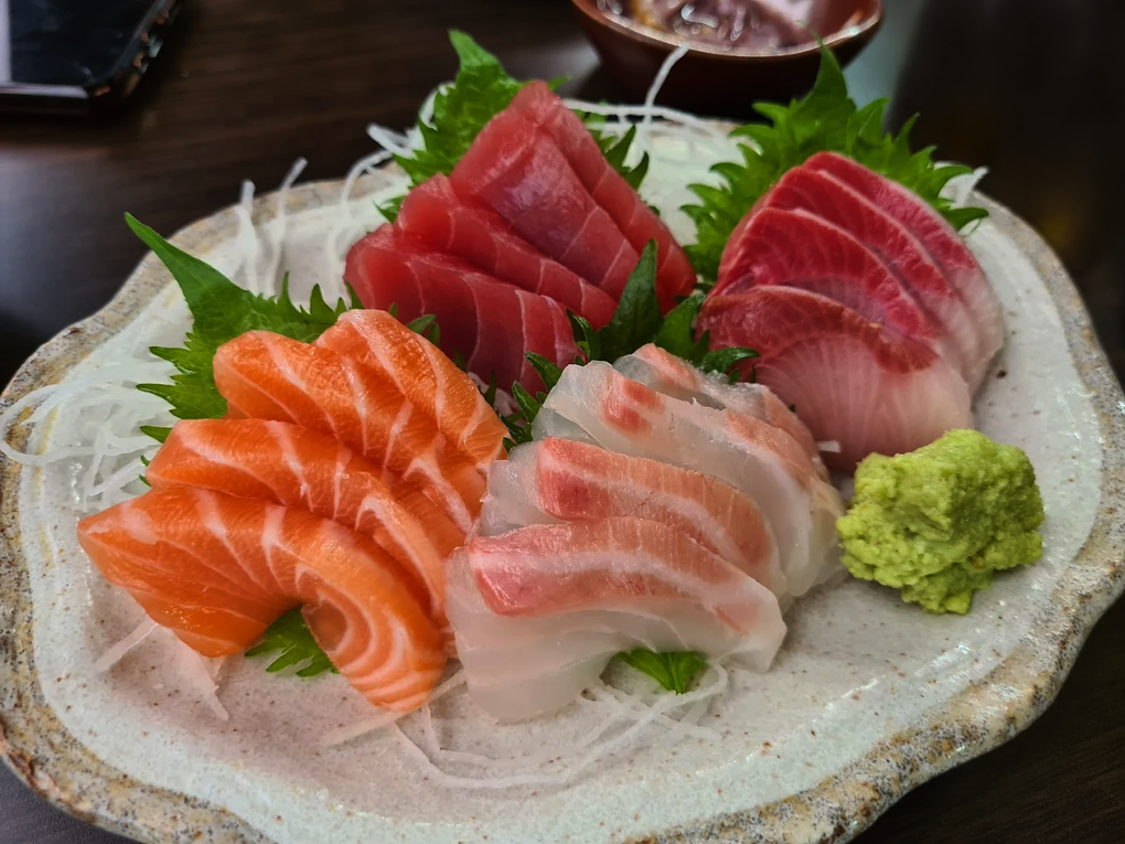 Fortune Centre Food: Warm, unfussy izakaya dining where evenings unfold with drinks and food