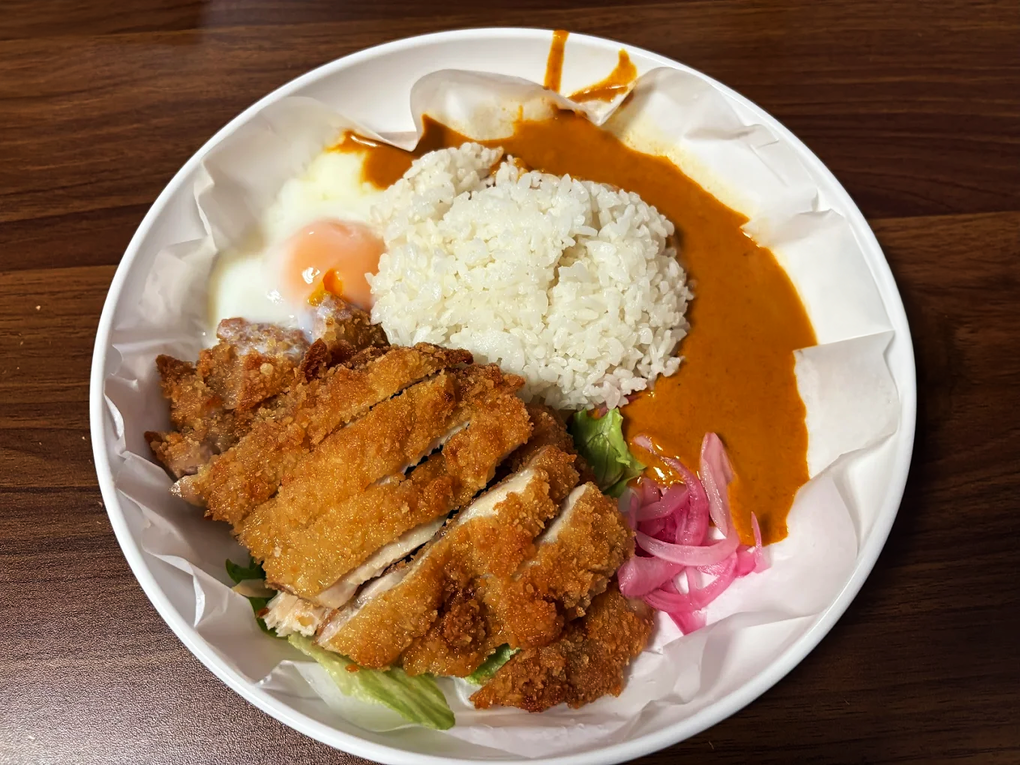 Fortune Centre Food: Curry Chicken Cutlet Rice with Onsen Egg, aromatic curry infused with Indian spices served with crispy cutlet