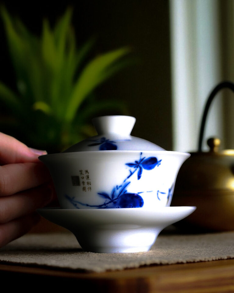 Tea Room Singapore – a place of origin and ritual, celebrating the long history of traditional Chinese tea drinking.