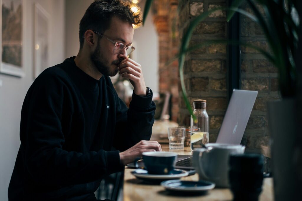 Cafe Beyond the Bean : Perfect spot for remote work and coffee enthusiasts alike