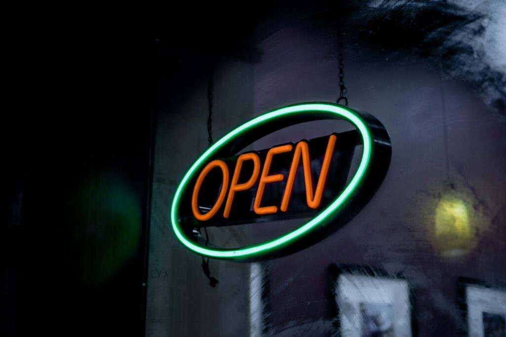 State of Affairs Cafe : Popular cafe with weekday and weekend operating hours